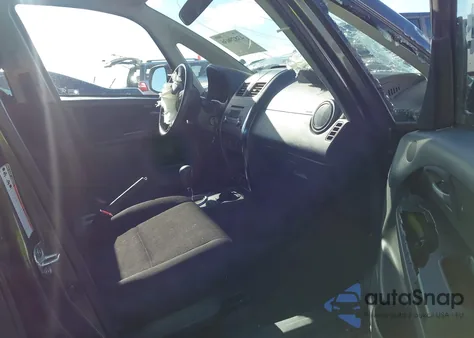 2010 Suzuki Sx4 Technology from USA, damaged, VIN JS2YB5A35A6311219